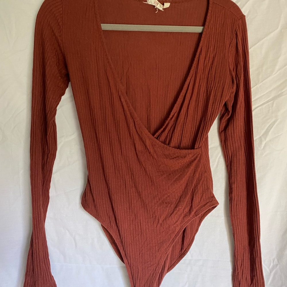 Forever 21 v neck bodysuit